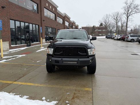 Used 2018 RAM 2500 SLT image 3