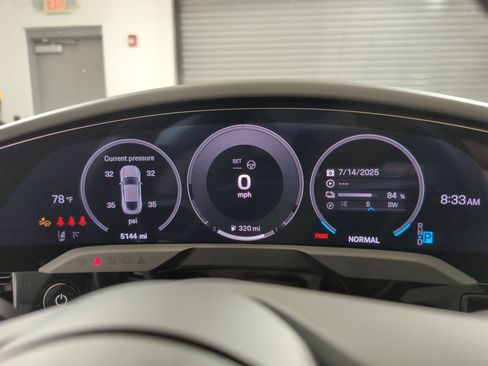 Used 2025 Porsche Taycan image 45