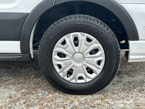 Used 2023 Ford Transit 350 XLT image 12