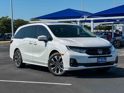 New 2026 Honda Odyssey Elite image 2