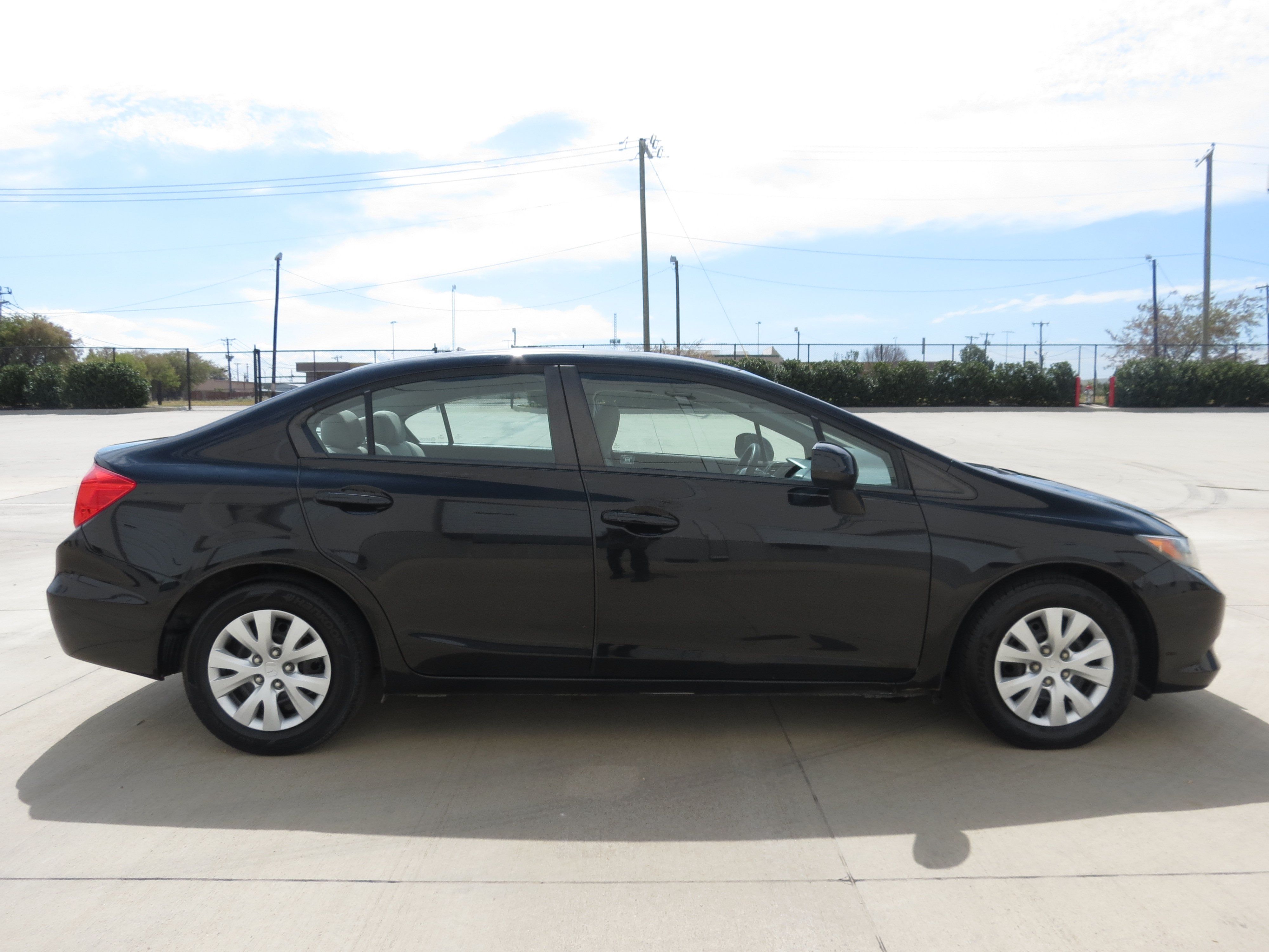 Used 2012 Honda Civic LX image 4