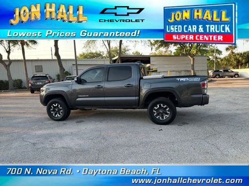 Used 2022 Toyota Tacoma TRD Off-Road w/ Technology Package image 5