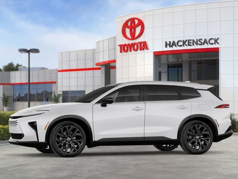 New 2026 Toyota Crown Signia image 3