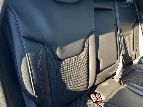 New 2026 Jeep Compass Latitude image 40