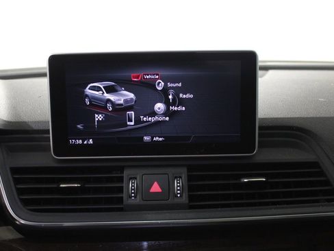 Used 2020 Audi Q5 2.0T Premium Plus image 28
