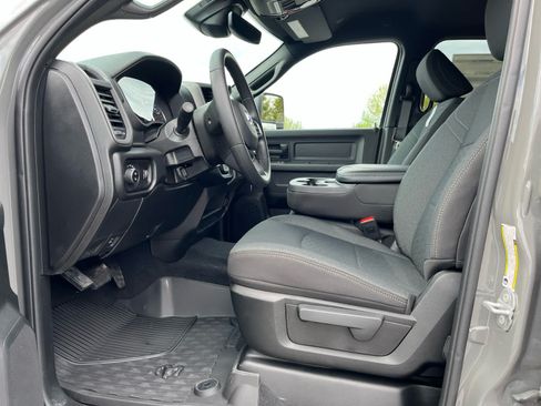 New 2026 RAM 2500 Tradesman AWD/4WD image 10
