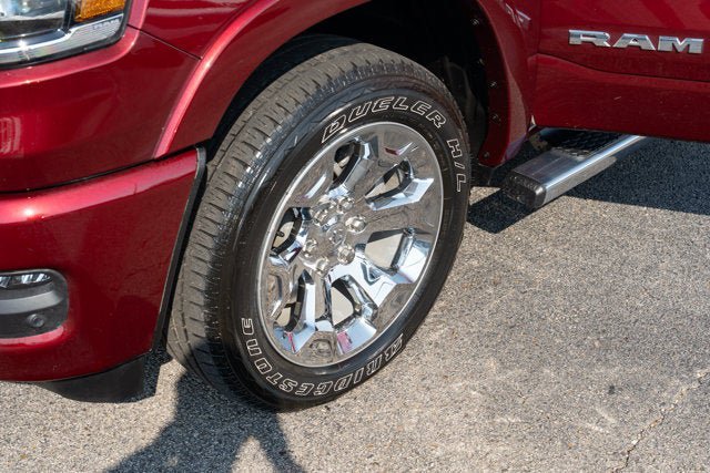 Used 2025 RAM 1500 Big Horn AWD/4WD image 11