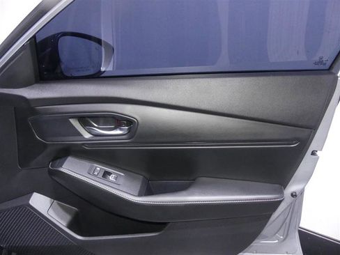 Used 2023 Honda Accord Sport image 18