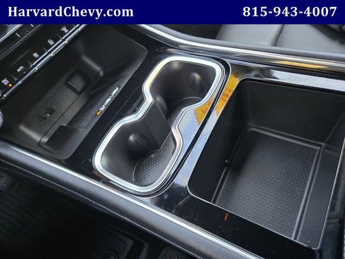 Used 2025 Chevrolet Traverse LT w/ Midnight/Sport Edition FWD image 11