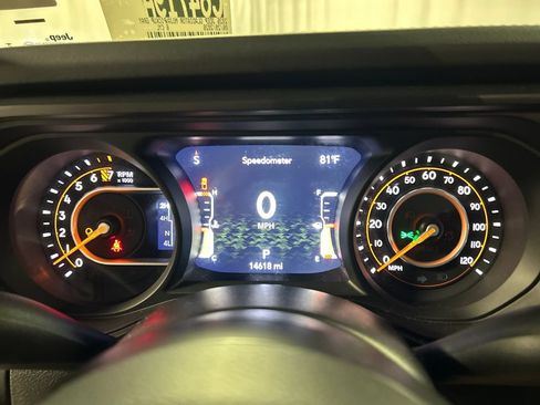 Used 2026 Jeep Gladiator Mojave AWD/4WD image 15
