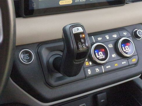 Used 2020 Land Rover Defender 110 S image 18