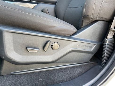 Used 2023 Ford F150 XLT w/ Equipment Group 302A High image 9