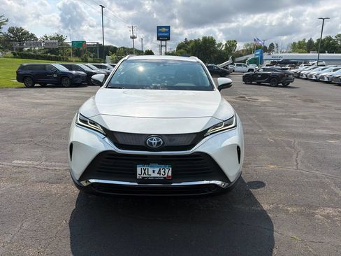 Used 2022 Toyota Venza XLE AWD/4WD image 8