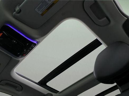 Used 2023 Mercedes-Benz C 300 Sedan image 19