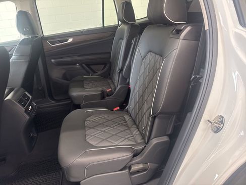 New 2026 Volkswagen Atlas SEL Premium R-Line image 28