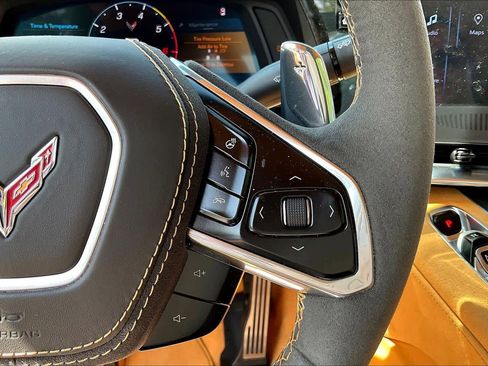 Used 2024 Chevrolet Corvette Stingray Premium Conv w/ Z51 Performance Package image 20