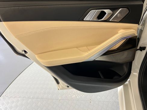 Used 2022 BMW X6 M50i w/ Executive Package image 33