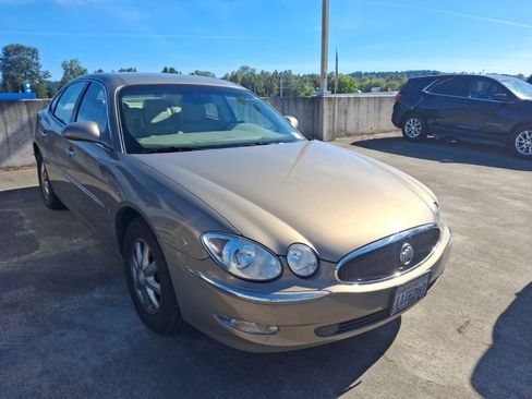 Used 2007 Buick LaCrosse CXL w/ Driver Confidence Package FWD image 2