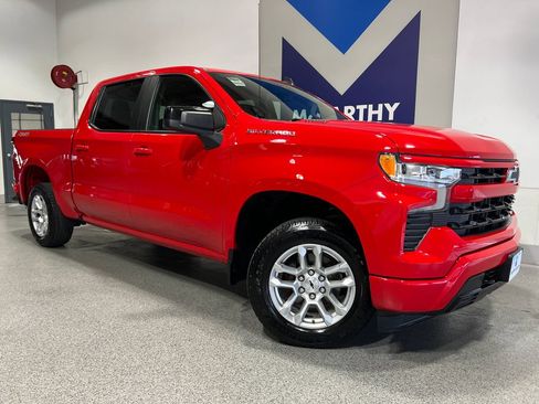 Used 2023 Chevrolet Silverado 1500 RST w/ Convenience Package II AWD/4WD image 2