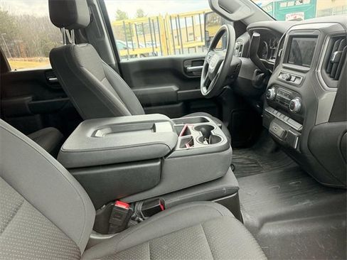 Used 2024 GMC Sierra 2500 Pro w/ Convenience Package image 16