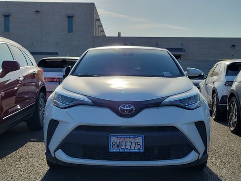 Used 2021 Toyota C-HR XLE FWD image 5
