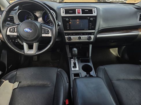Used 2017 Subaru Outback 2.5i Limited AWD/4WD image 8