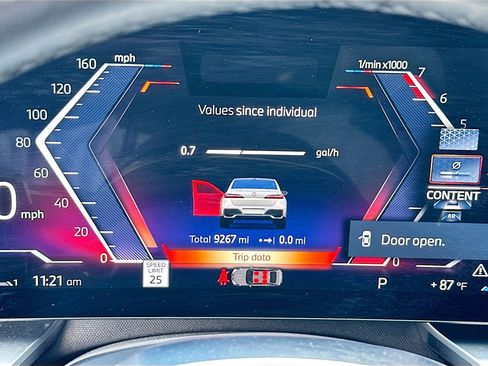 Used 2024 BMW 760i xDrive image 12