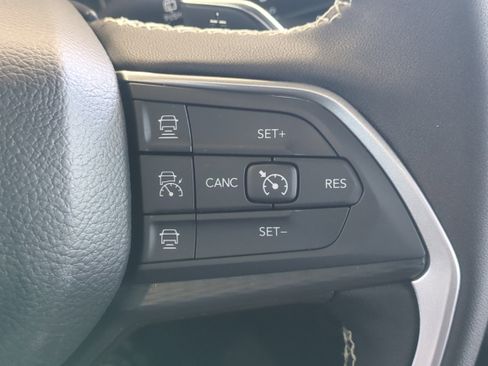 New 2025 Jeep Grand Cherokee Laredo X image 27