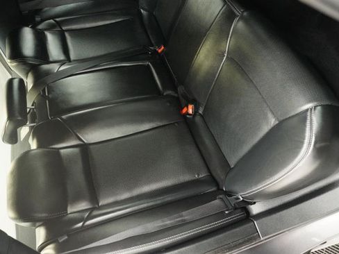 Used 2017 Chrysler 300 S w/ Safetytec Plus Group RWD image 8