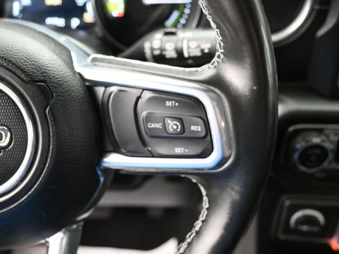 Used 2023 Jeep Wrangler Unlimited Sahara w/ Cold Weather Group AWD/4WD image 19