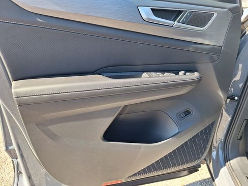 New 2026 Volkswagen Atlas Cross Sport SE image 26