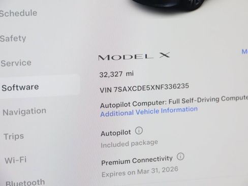 Used 2022 Tesla Model X image 46