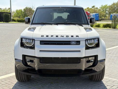 New 2026 Land Rover Defender 110 X-Dynamic SE AWD/4WD image 8