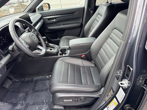 Used 2025 Honda CR-V Sport-L image 9