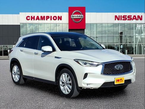 Used 2019 INFINITI QX50 Essential w/ Premium Heat Package image 1