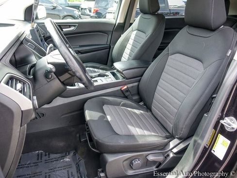 Used 2023 Ford Edge SE w/ Black Appearance Package AWD/4WD image 9