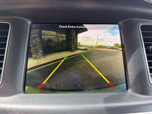 Used 2018 Dodge Charger R/T Scat Pack image 17