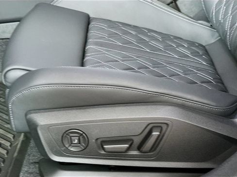 Used 2025 Audi S5 Prestige AWD/4WD image 9