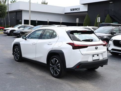 Used 2025 Lexus UX 300h FWD image 5
