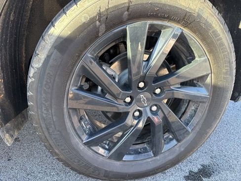 Used 2024 Chevrolet Equinox LS w/ LS Convenience Package image 28