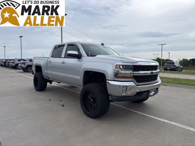 Used 2018 Chevrolet Silverado 1500 LT w/ All Star Edition AWD/4WD image 1