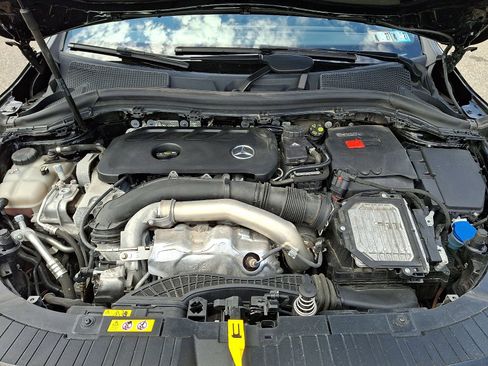 Used 2025 Mercedes-Benz GLA 250 image 28