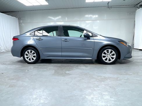 Certified 2024 Toyota Corolla LE image 2