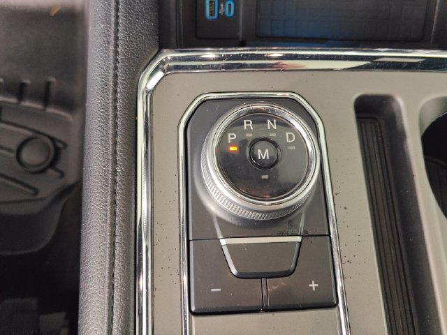 Used 2020 Ford Expedition XLT w/ Equipment Group 202A AWD/4WD image 51