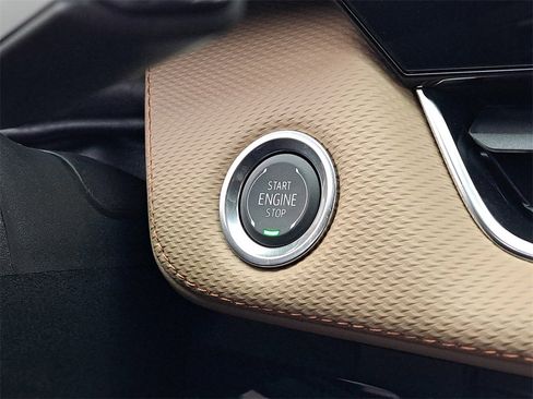 New 2026 Chevrolet Equinox ACTIV w/ Convenience Package III image 11