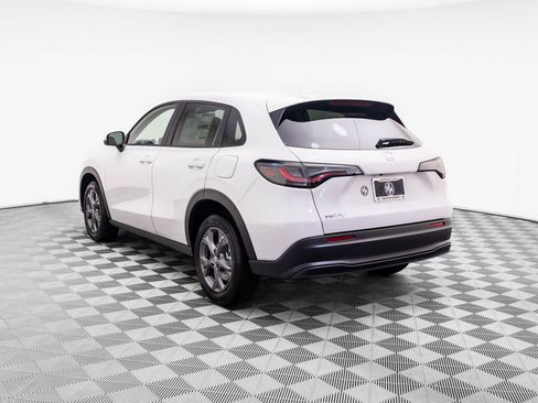 Used 2026 Honda HR-V LX image 5