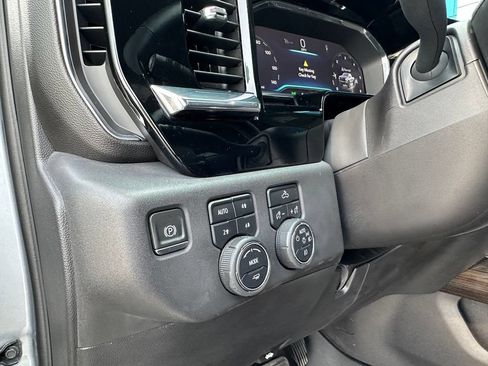 Used 2024 Chevrolet Silverado 1500 LT Trail Boss w/ Convenience Package II AWD/4WD image 33