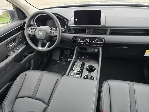 New 2025 Honda Pilot Touring image 26