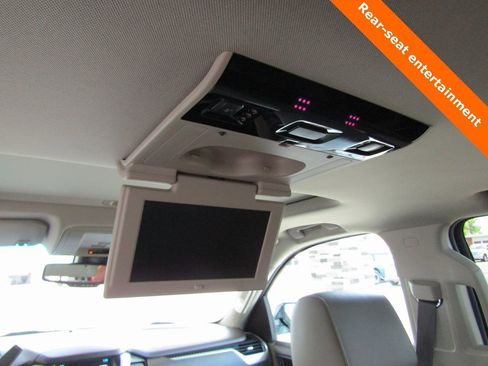 Used 2018 Chevrolet Tahoe Premier image 25