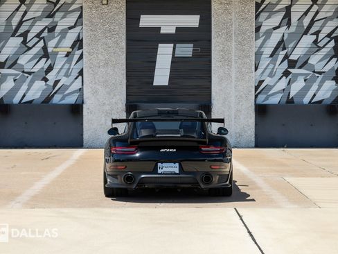 Used 2018 Porsche 911 GT2 RS RWD image 13